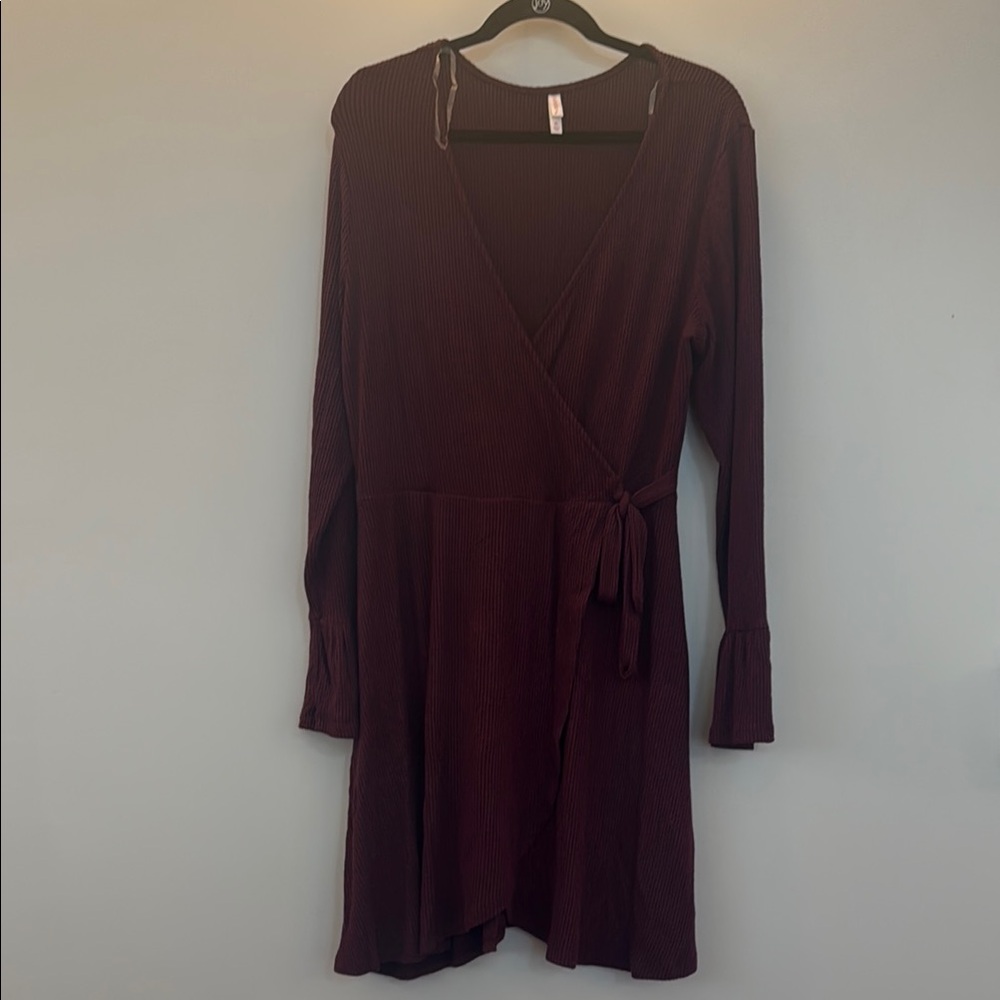 Xhilaration Burgundy Long Sleeve V-Neck Dress